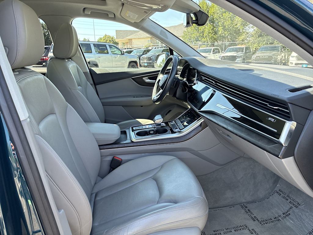 Thumbnail: 2021 Audi Q7 - 9