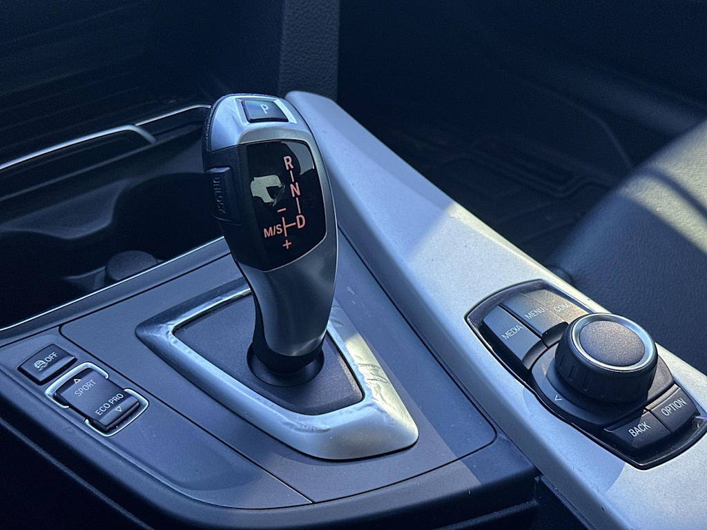 Thumbnail: 2018 BMW 3 Series - 13