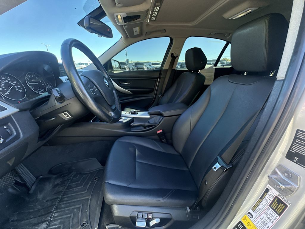 Thumbnail: 2018 BMW 3 Series - 9