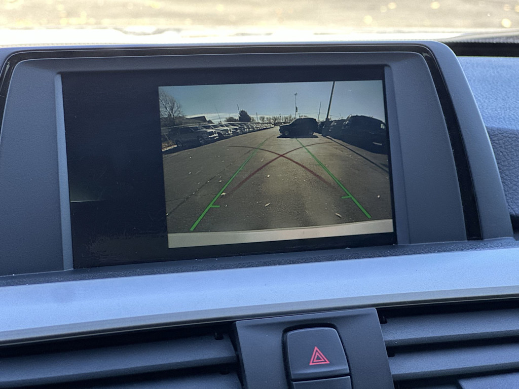 Thumbnail: 2018 BMW 3 Series - 24