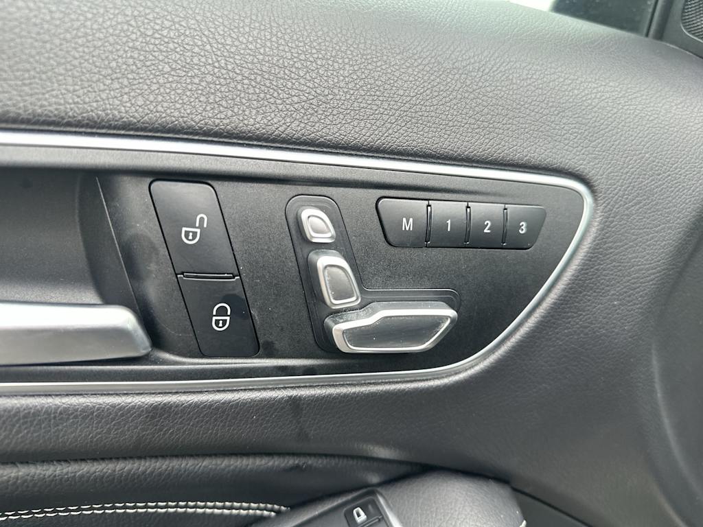 Thumbnail: 2019 Mercedes-Benz GLA - 25