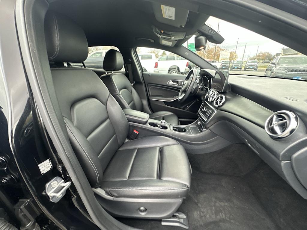 Thumbnail: 2019 Mercedes-Benz GLA - 8