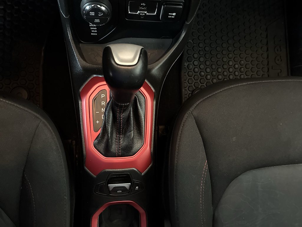 Thumbnail: 2017 Jeep Renegade - 11