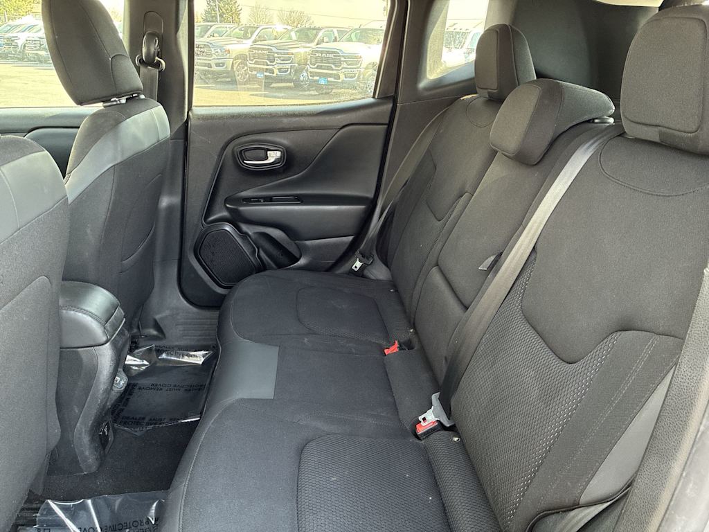 Thumbnail: 2019 Jeep Renegade - 11