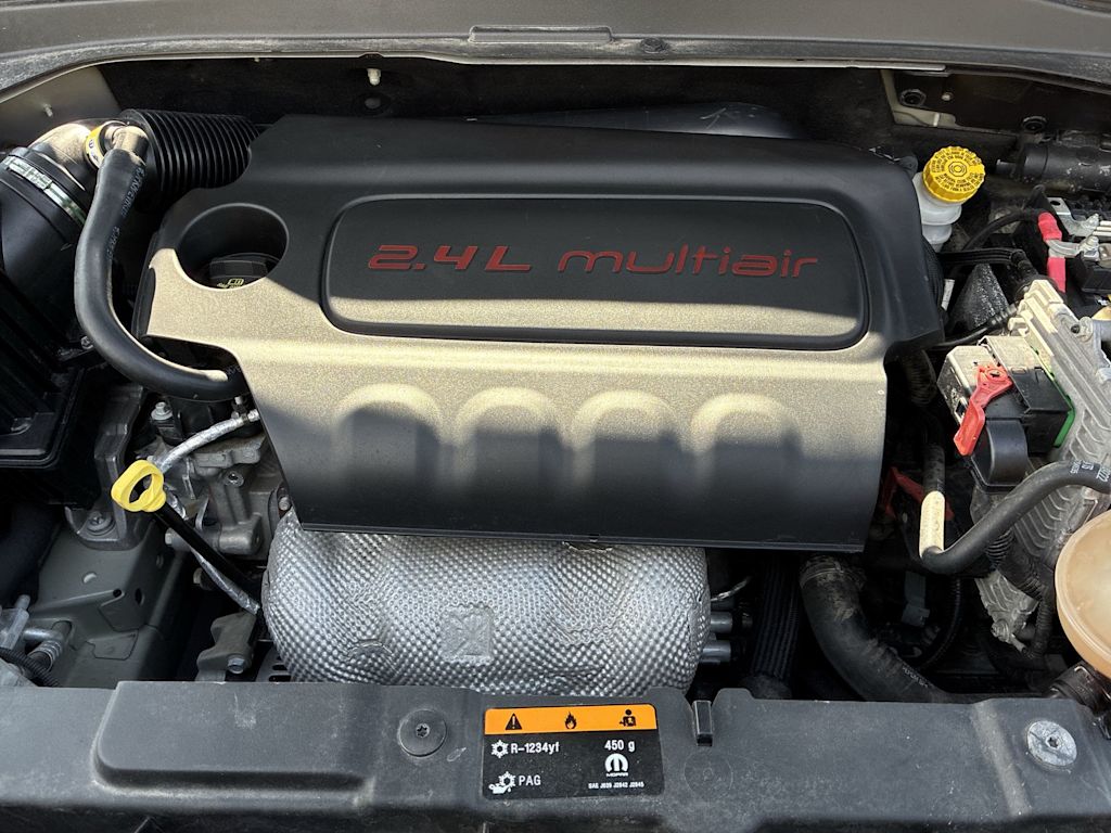 Thumbnail: 2019 Jeep Renegade - 8