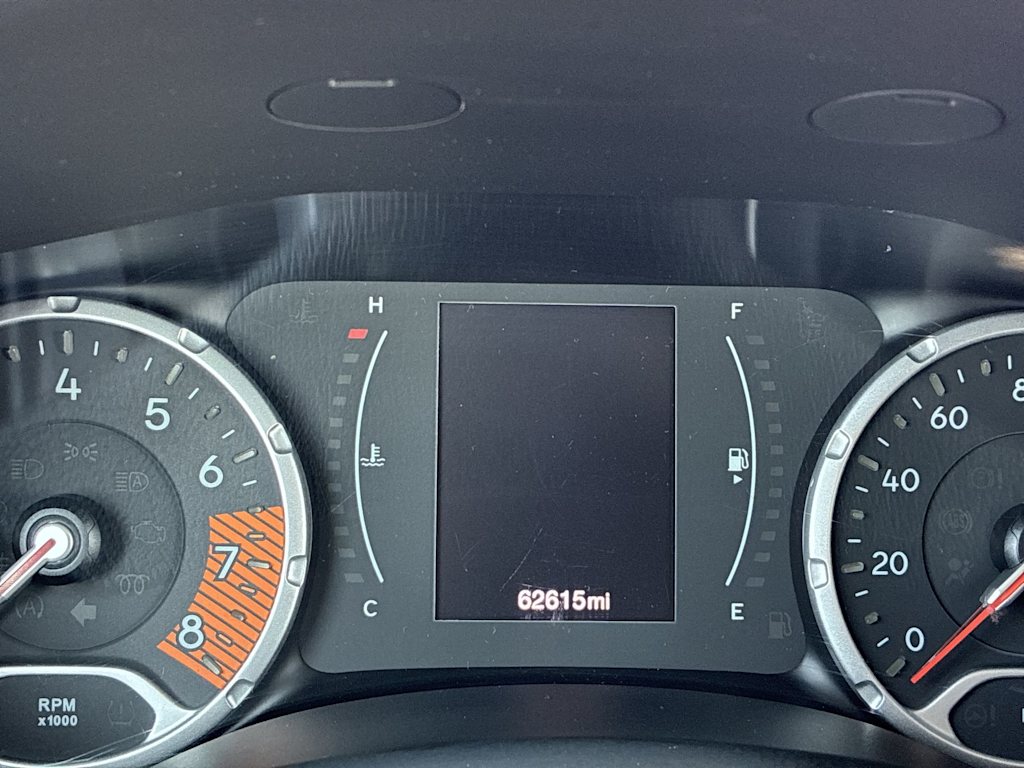 Thumbnail: 2019 Jeep Renegade - 14