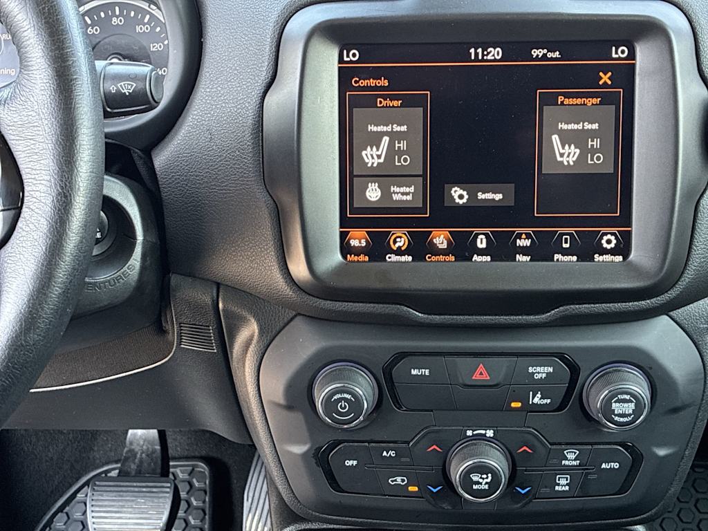 Thumbnail: 2022 Jeep Renegade - 21