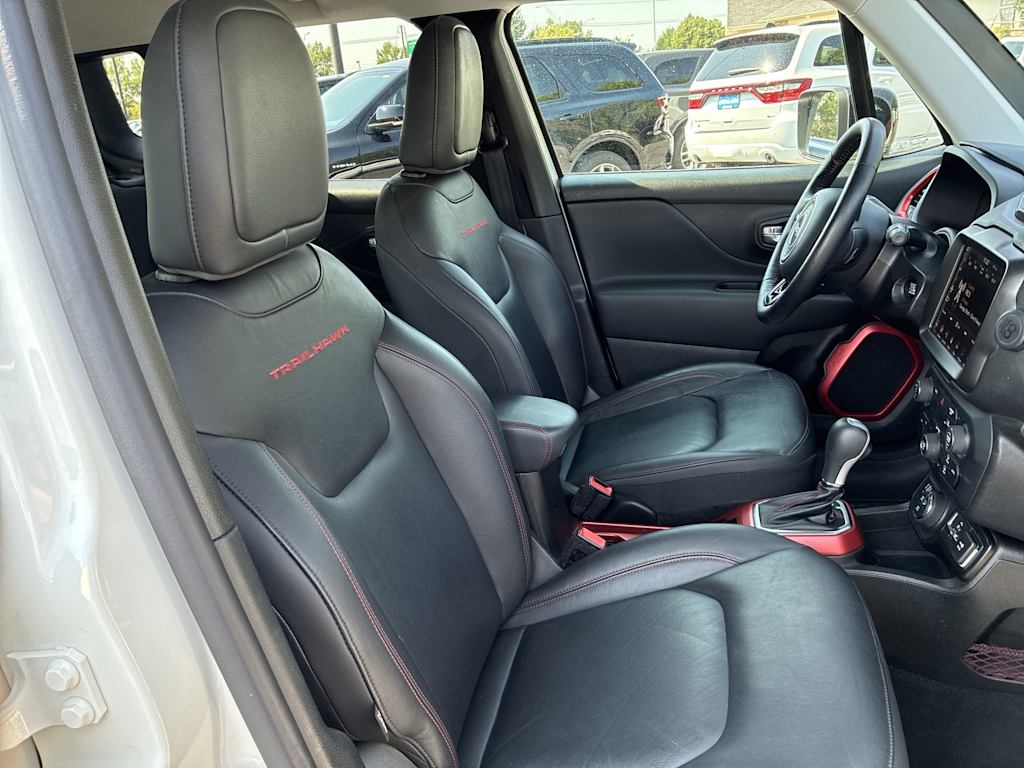 Thumbnail: 2022 Jeep Renegade - 9