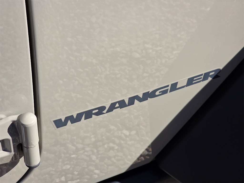 Thumbnail: 2016 Jeep Wrangler - 25