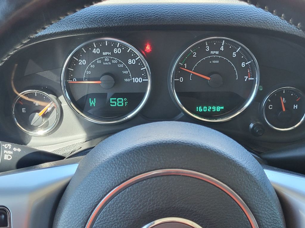 Thumbnail: 2016 Jeep Wrangler - 13