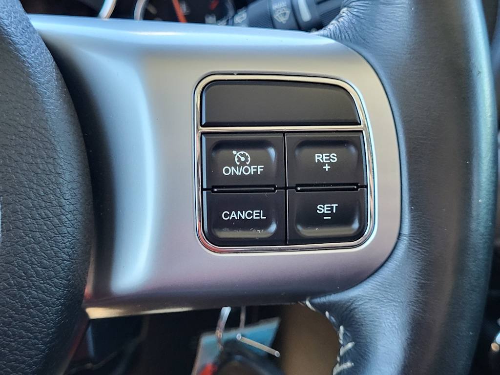 Thumbnail: 2016 Jeep Wrangler - 22