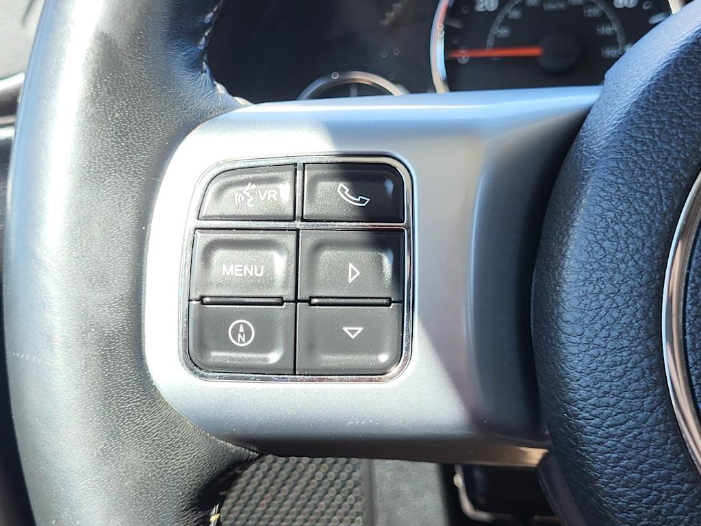 Thumbnail: 2016 Jeep Wrangler - 21
