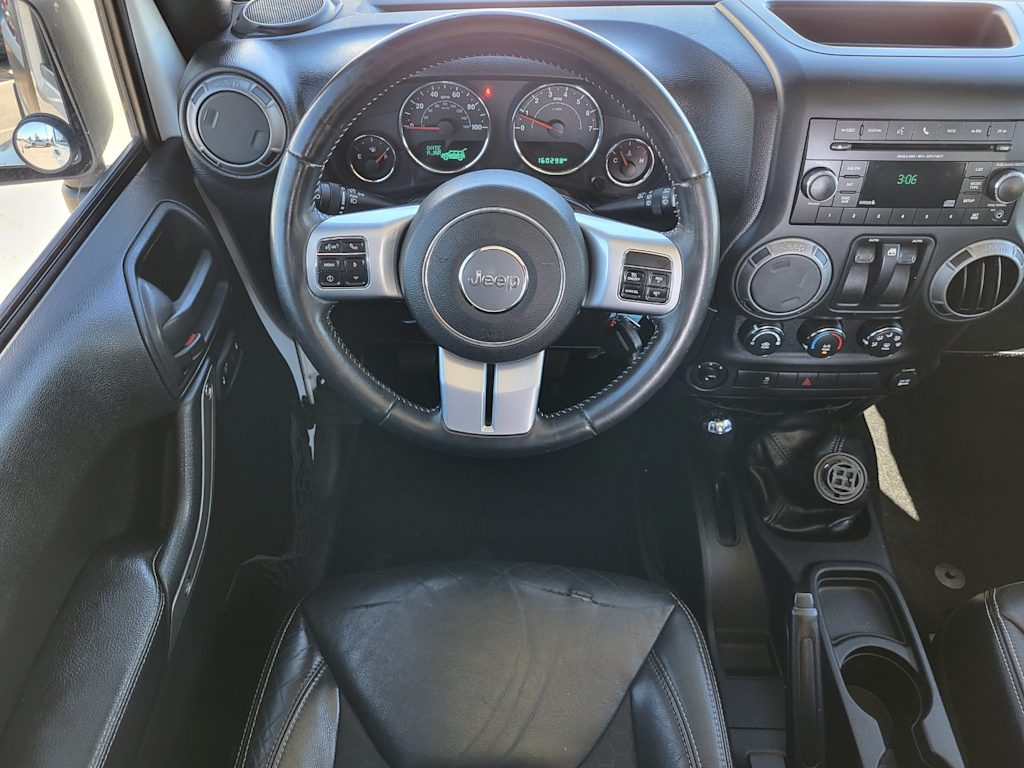 Thumbnail: 2016 Jeep Wrangler - 2