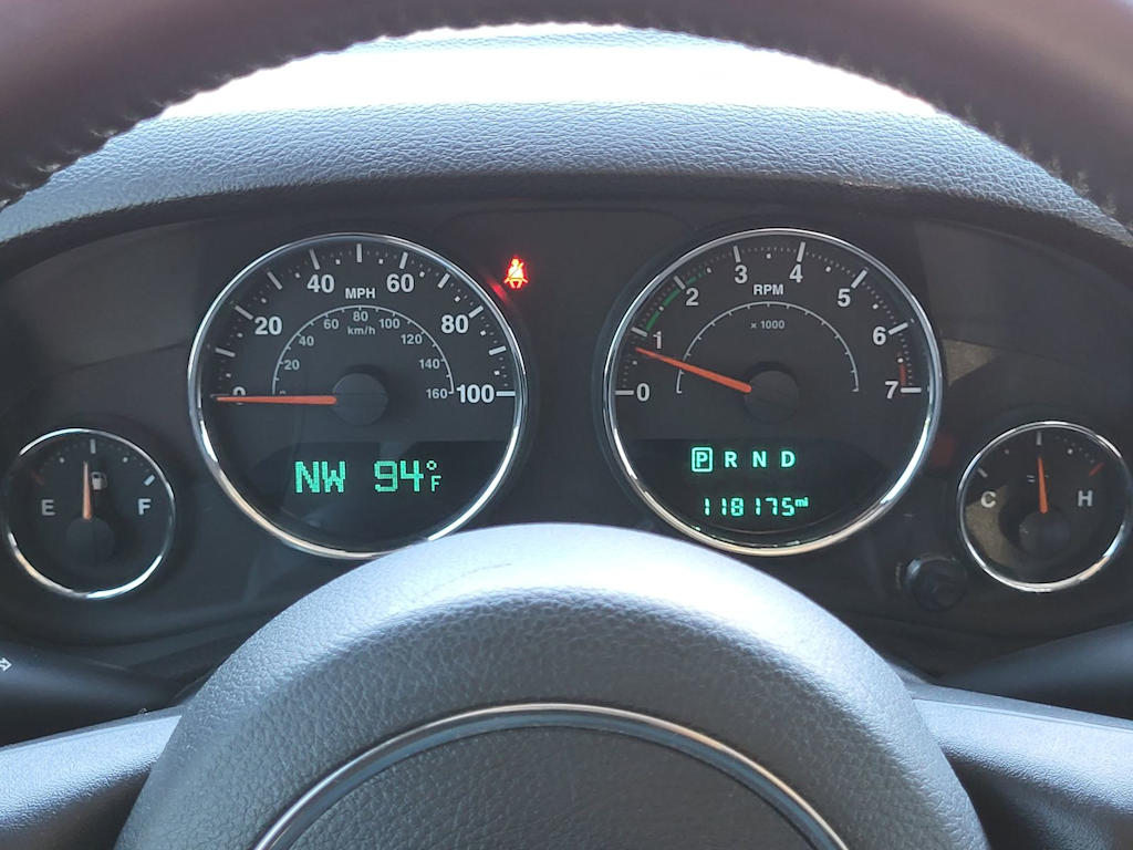 Thumbnail: 2015 Jeep Wrangler - 13