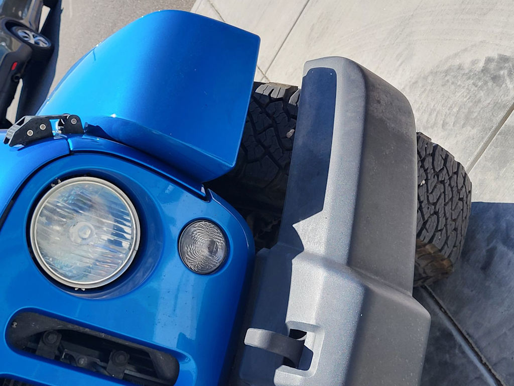 Thumbnail: 2015 Jeep Wrangler - 9