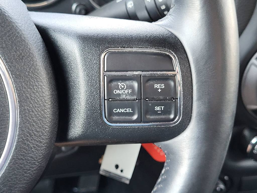 Thumbnail: 2015 Jeep Wrangler - 26