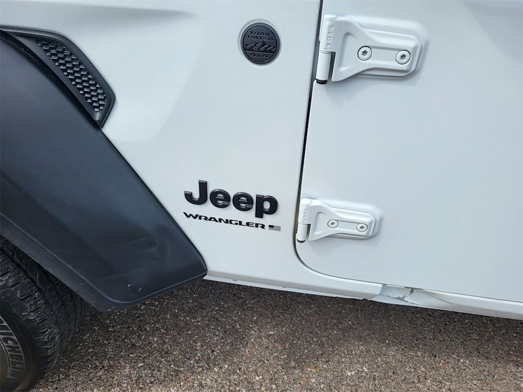 Thumbnail: 2023 Jeep Wrangler - 30