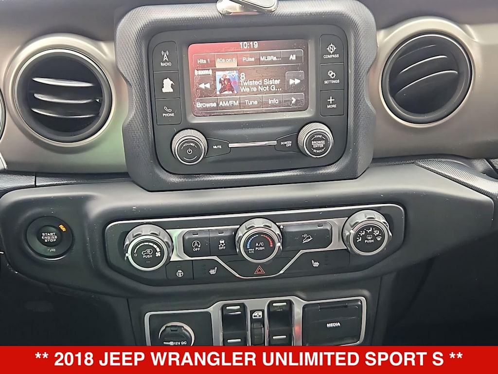 Thumbnail: 2018 Jeep Wrangler - 14