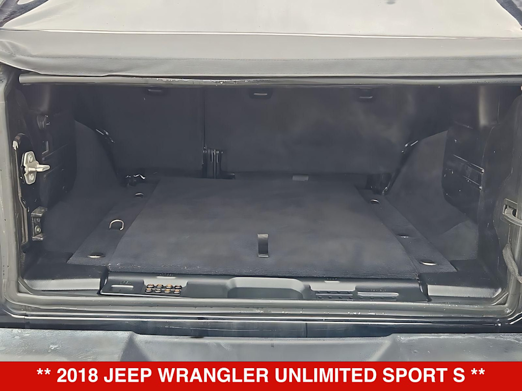 Thumbnail: 2018 Jeep Wrangler - 34