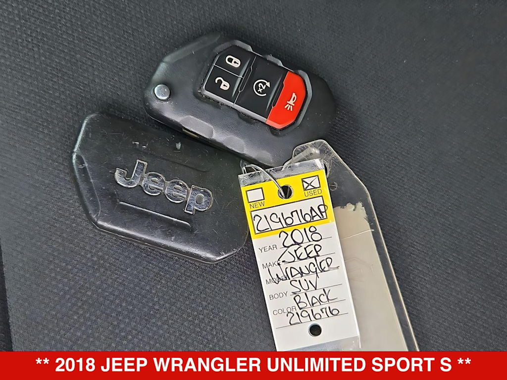 Thumbnail: 2018 Jeep Wrangler - 35