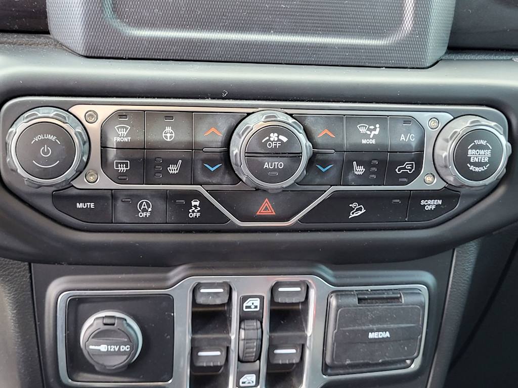 Thumbnail: 2020 Jeep Wrangler - 27