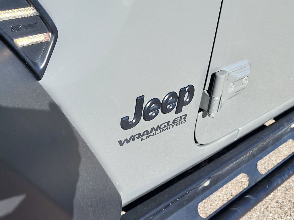 Thumbnail: 2022 Jeep Wrangler - 5