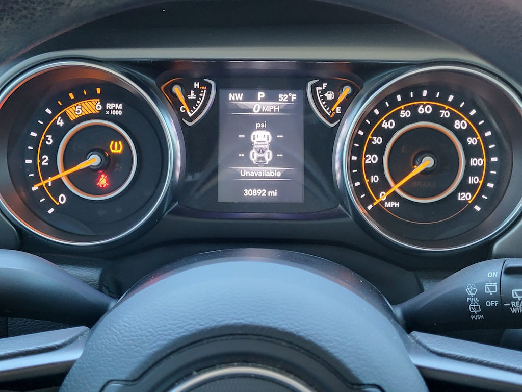 Thumbnail: 2022 Jeep Wrangler - 14