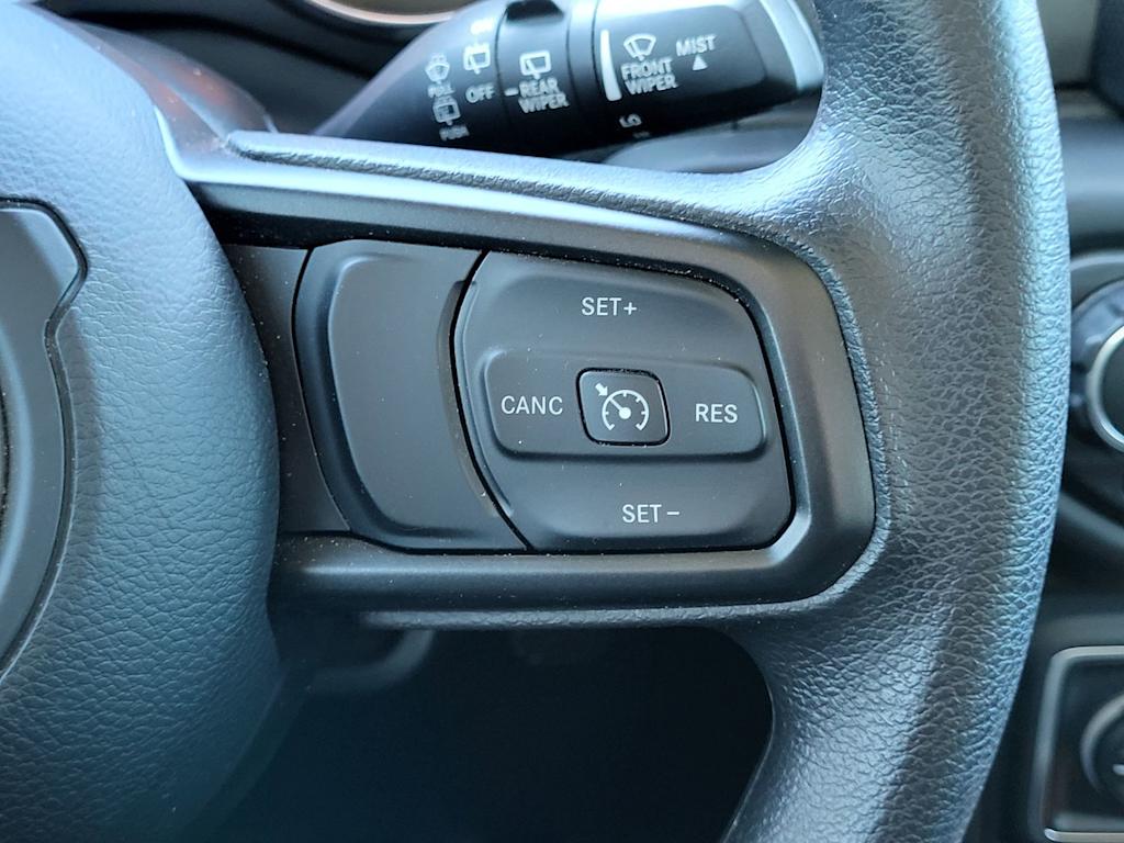 Thumbnail: 2022 Jeep Wrangler - 24