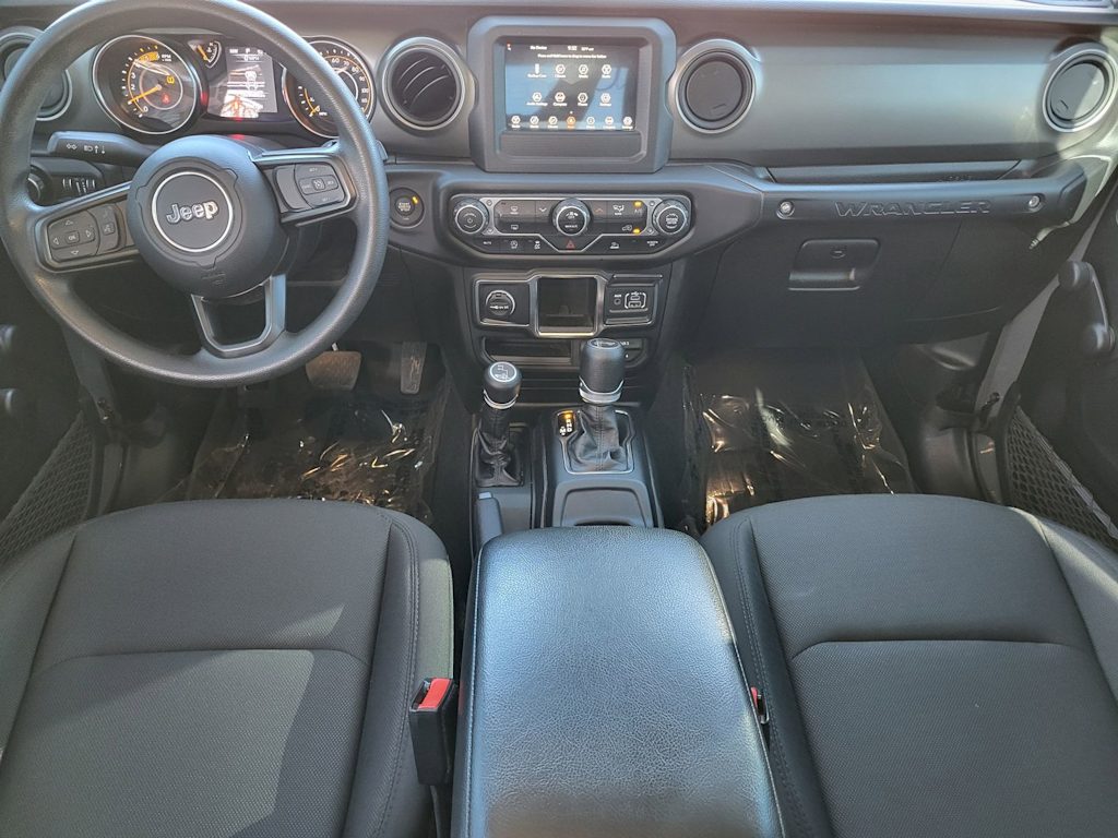 Thumbnail: 2022 Jeep Wrangler - 8