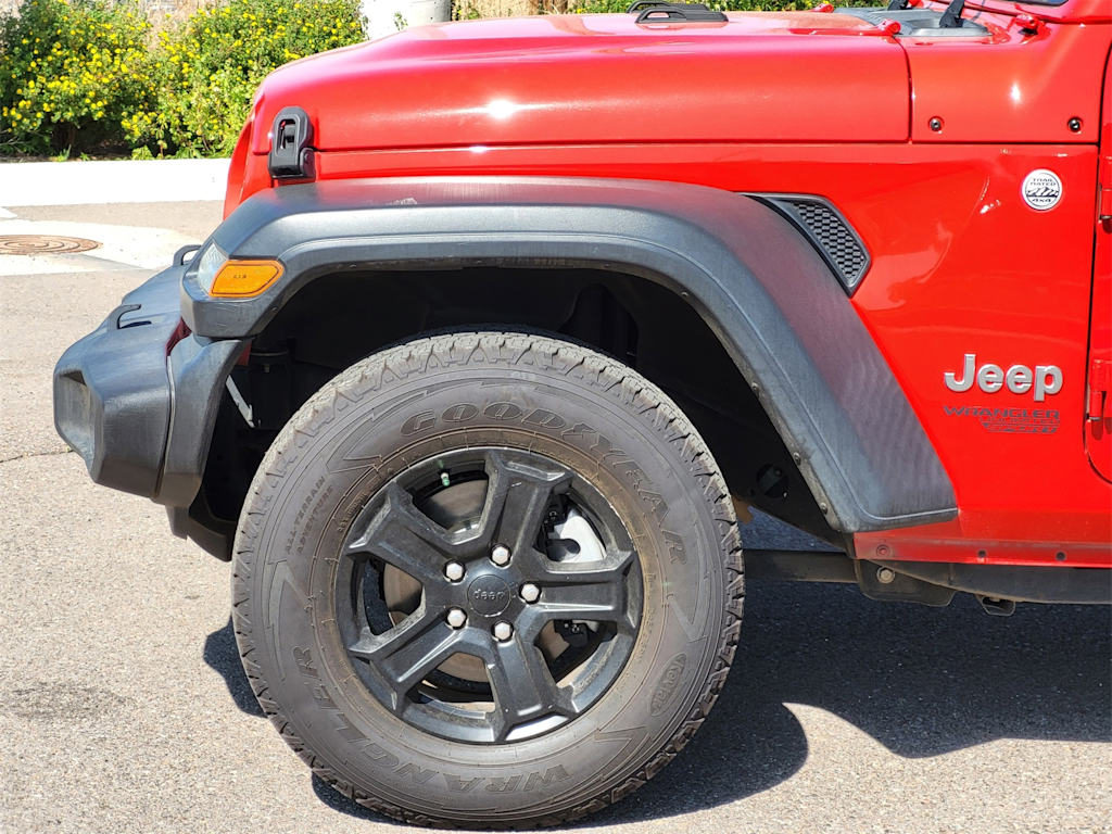 Thumbnail: 2021 Jeep Wrangler - 18