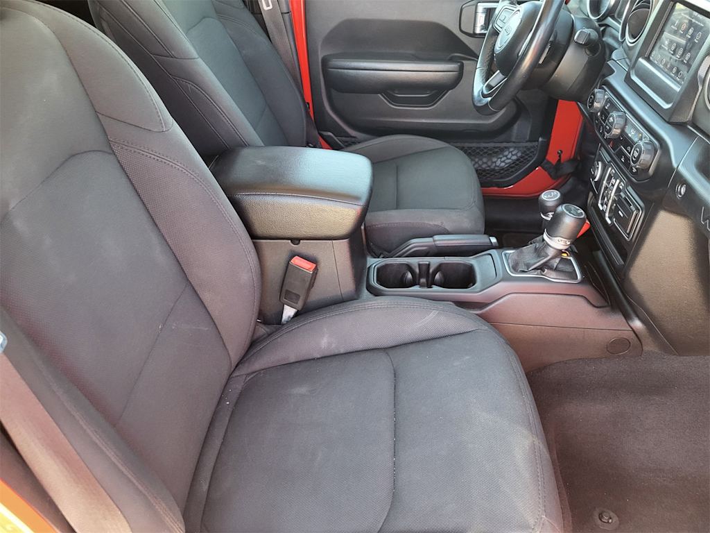 Thumbnail: 2021 Jeep Wrangler - 31