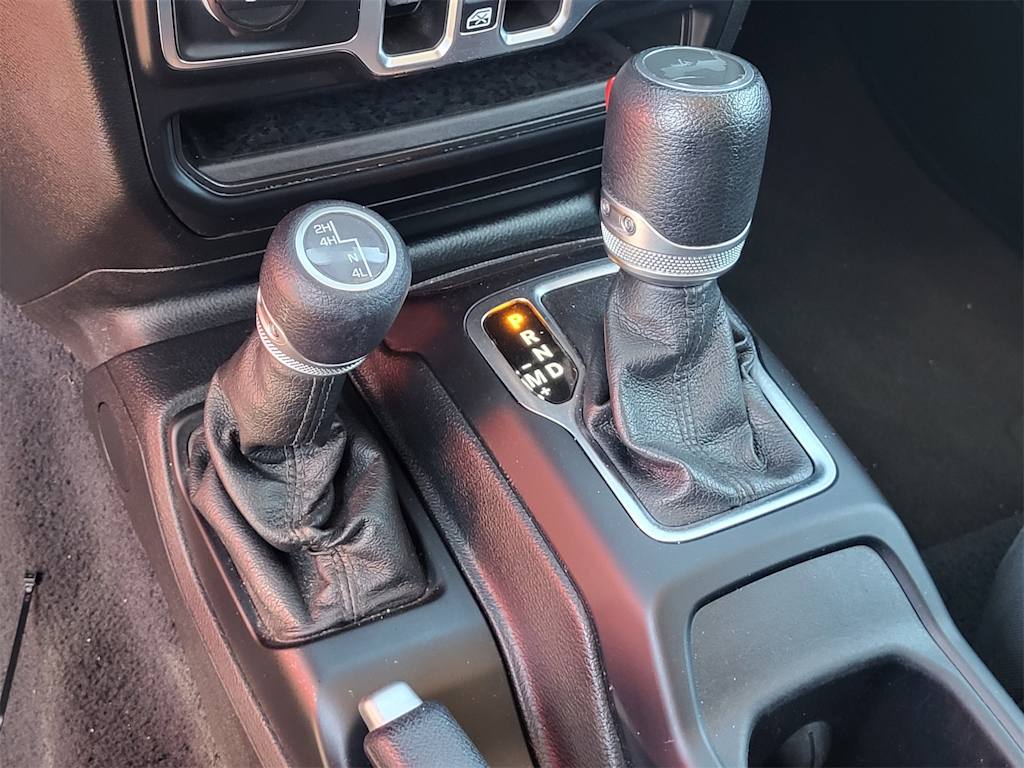 Thumbnail: 2021 Jeep Wrangler - 13