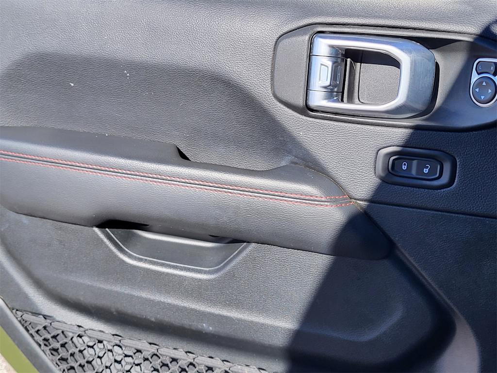 Thumbnail: 2021 Jeep Wrangler - 25