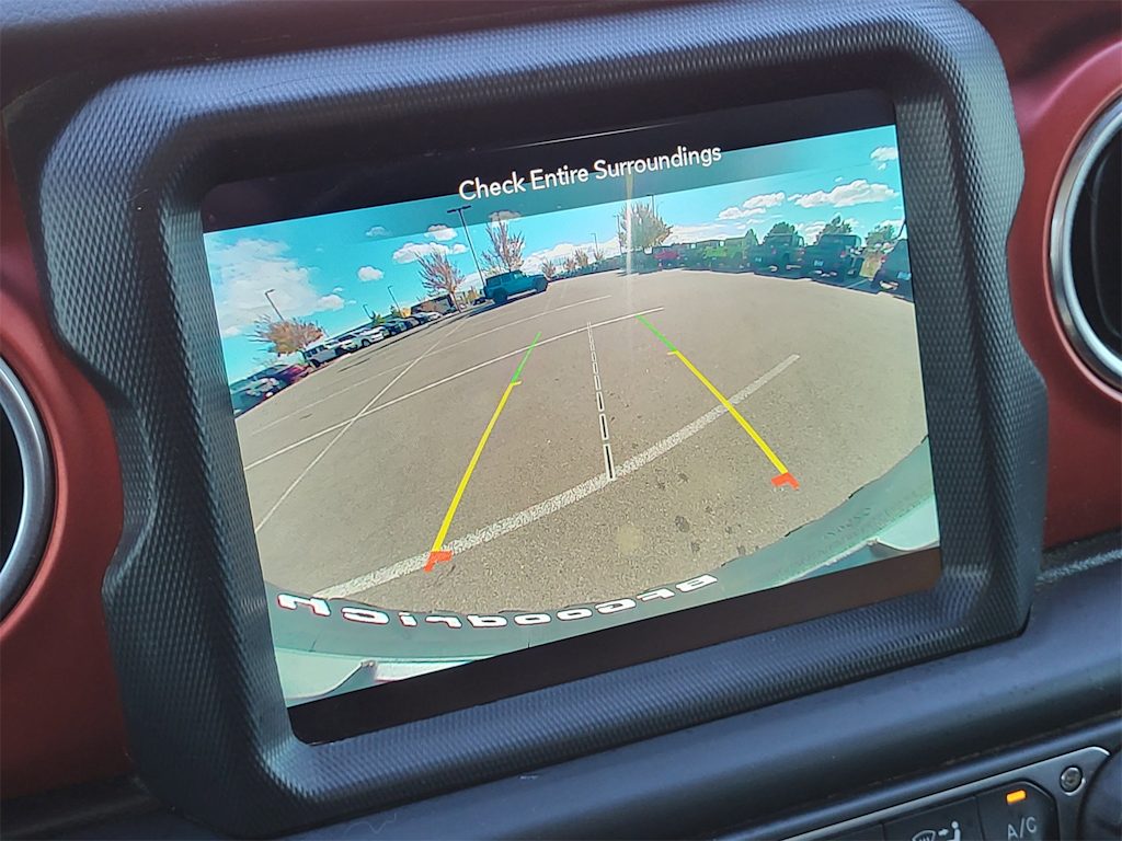 Thumbnail: 2021 Jeep Wrangler - 21