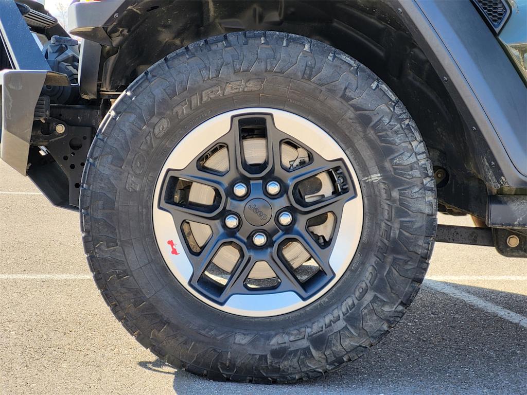 Thumbnail: 2021 Jeep Wrangler - 20