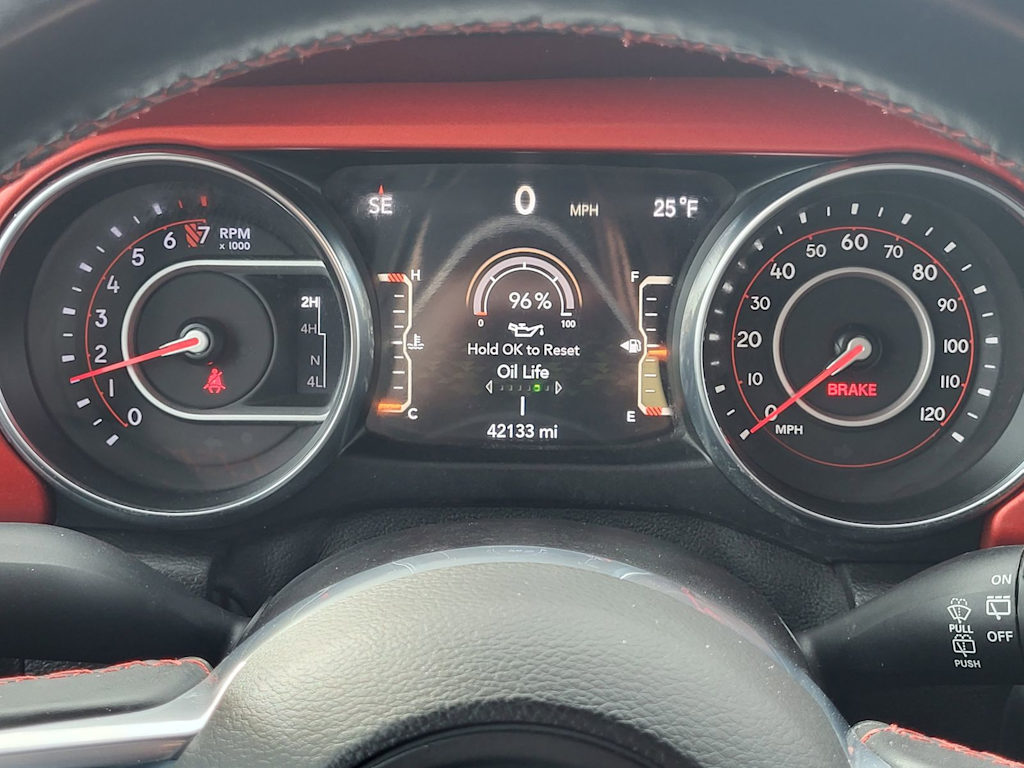 Thumbnail: 2019 Jeep Wrangler - 14