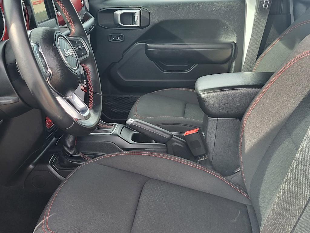 Thumbnail: 2019 Jeep Wrangler - 10