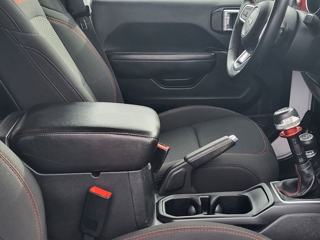 Thumbnail: 2019 Jeep Wrangler - 31