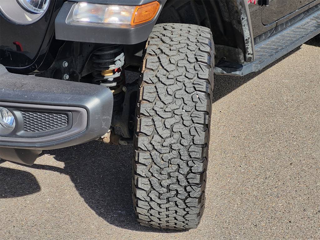 Thumbnail: 2023 Jeep Wrangler - 21