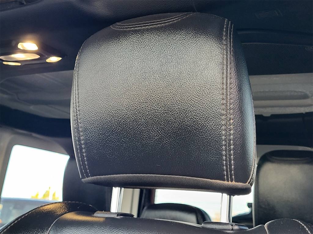 Thumbnail: 2022 Jeep Wrangler - 19