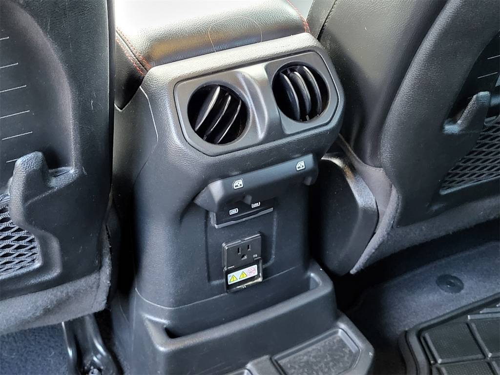 Thumbnail: 2022 Jeep Wrangler - 28