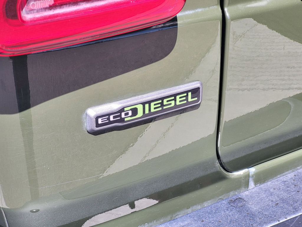 Thumbnail: 2021 Jeep Wrangler - 5