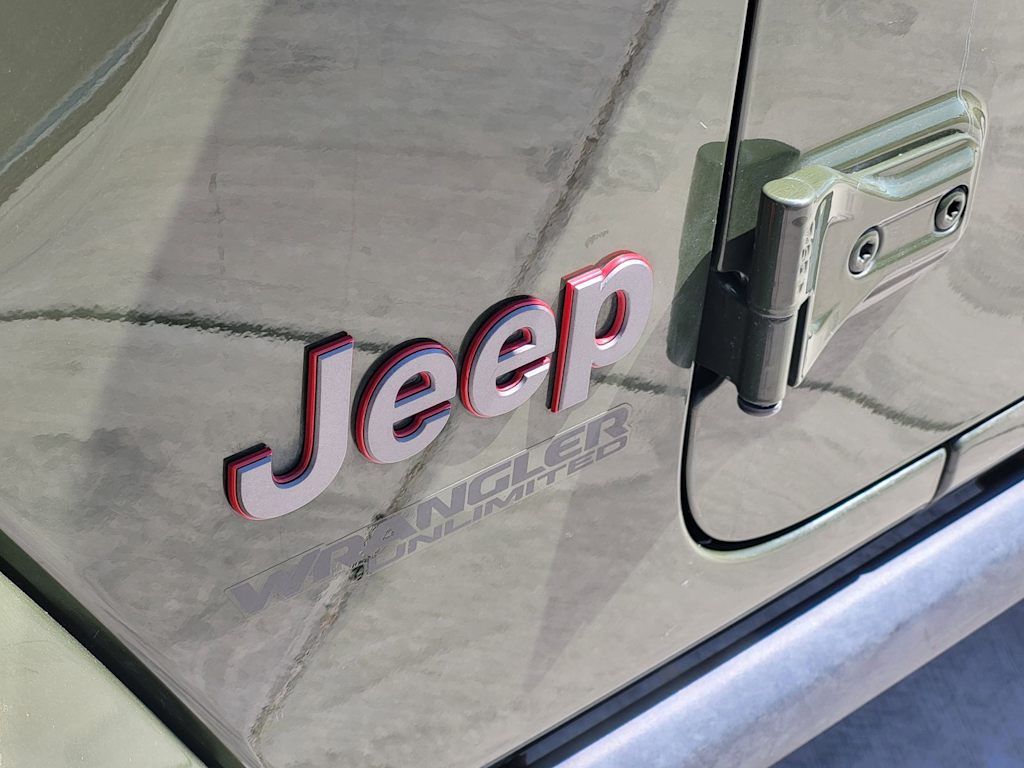 Thumbnail: 2021 Jeep Wrangler - 27