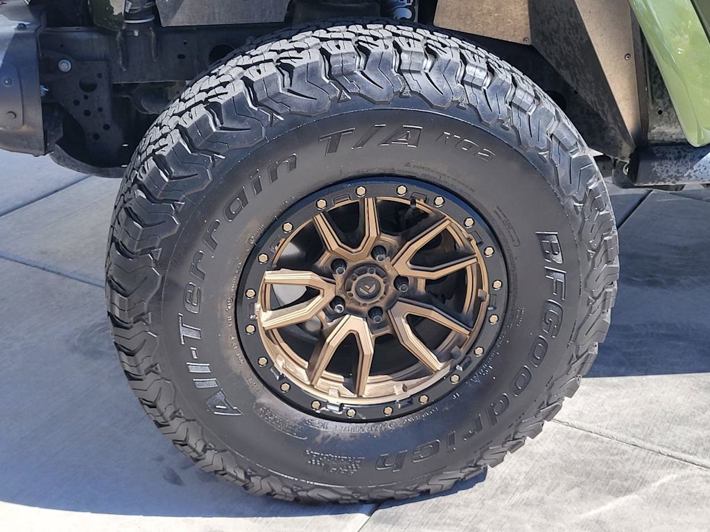 Thumbnail: 2021 Jeep Wrangler - 6
