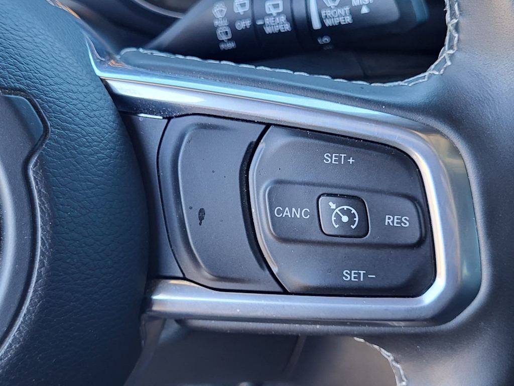 Thumbnail: 2022 Jeep Wrangler - 26