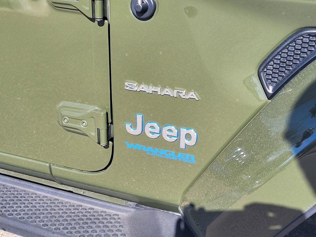 Thumbnail: 2022 Jeep Wrangler - 6
