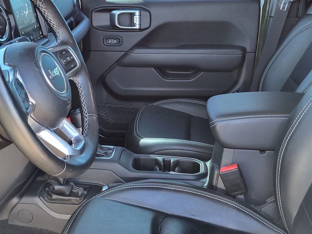 Thumbnail: 2022 Jeep Wrangler - 10