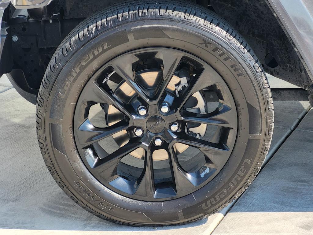 Thumbnail: 2021 Jeep Wrangler - 18