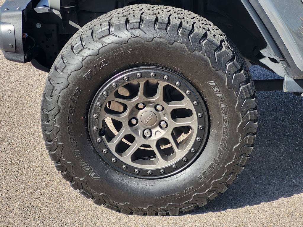 Thumbnail: 2022 Jeep Wrangler - 20