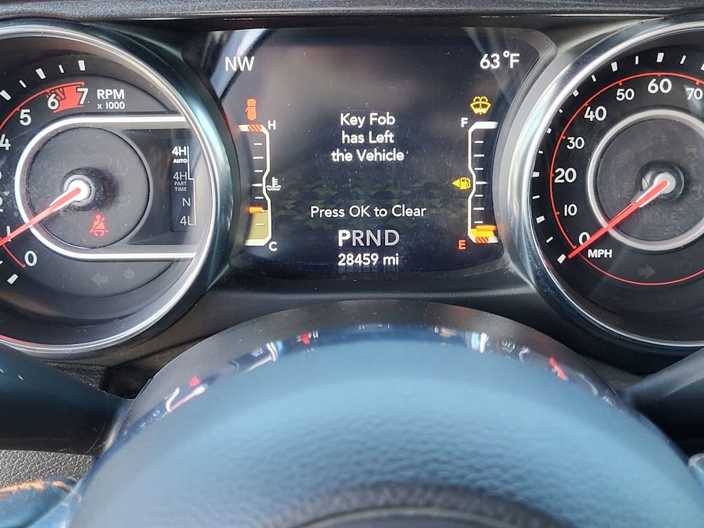 Thumbnail: 2022 Jeep Wrangler - 14